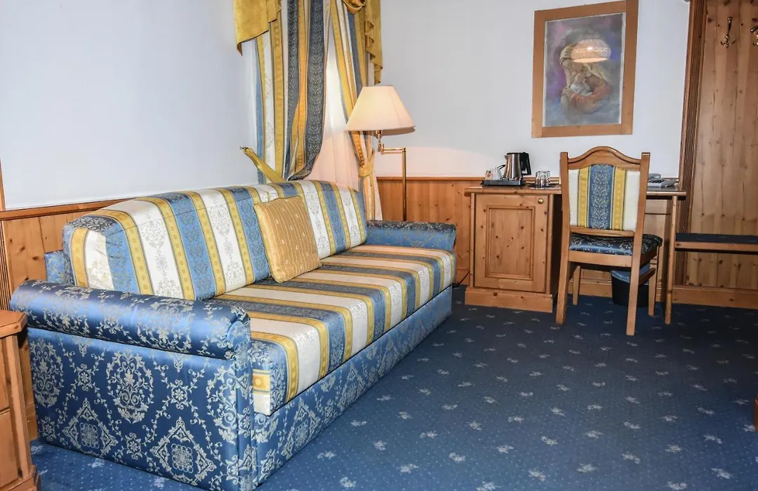 Hotel Relais Gruenwald-1